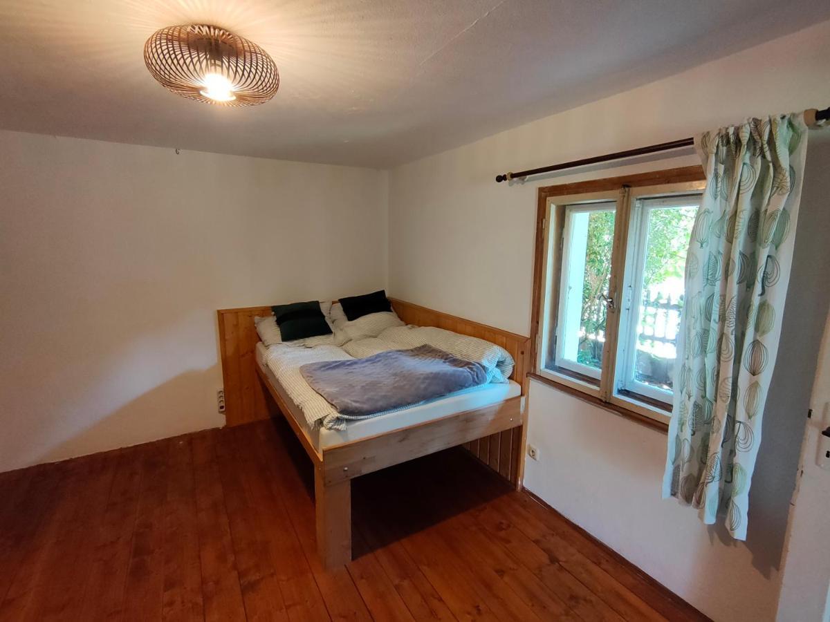 Gemütliche Ferienwohnung mit Kamin und Garten Garmisch-Partenkirchen Exterior foto